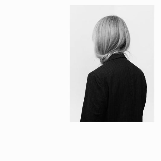 Lisa Lerkenfeldt – With water up to her knees [CS]